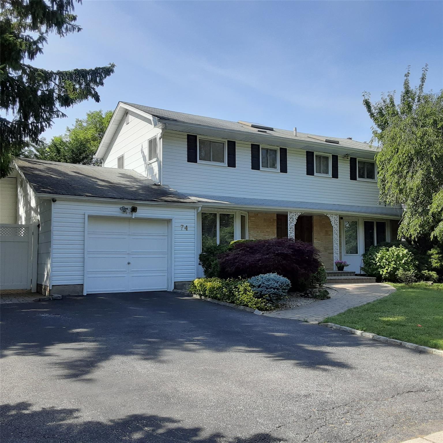 #1 photo, 74 Rockland Dr., Jericho , NY 11753
