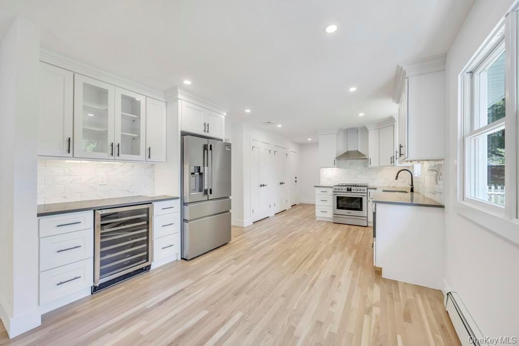 #14 photo, 85 Meadow Glen Road, Fort Salonga , NY 11768