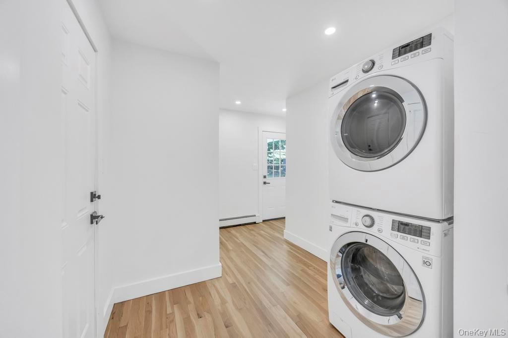 #17 photo, 85 Meadow Glen Road, Fort Salonga , NY 11768