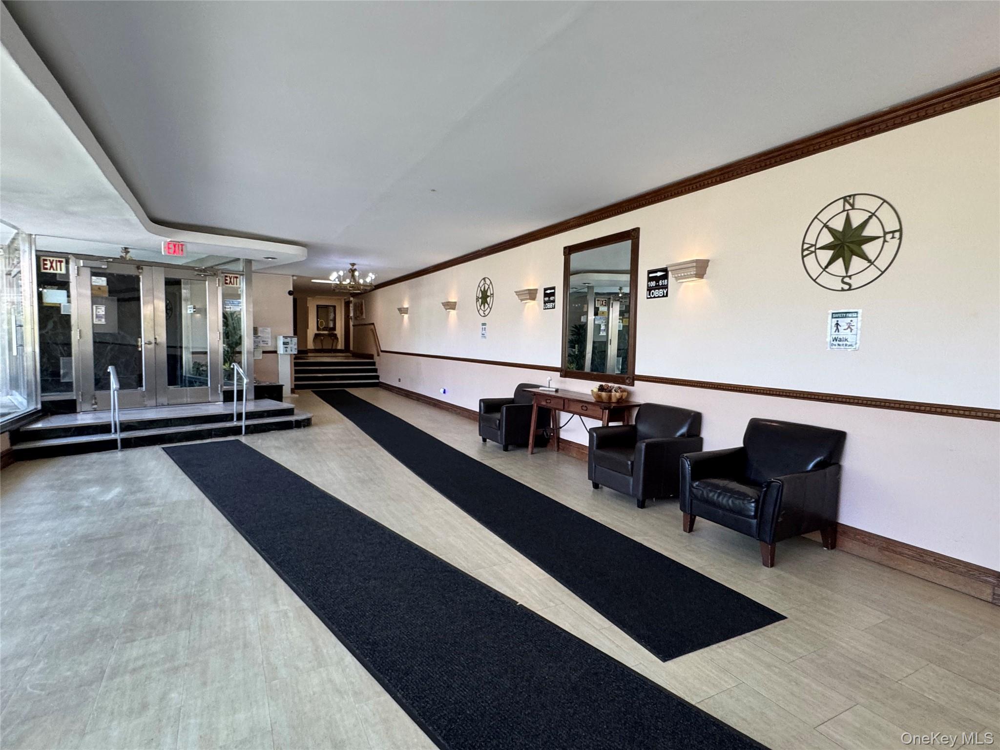 #4 photo, 84-50 169th Street, クイーンズ区 Jamaica , NY 11432