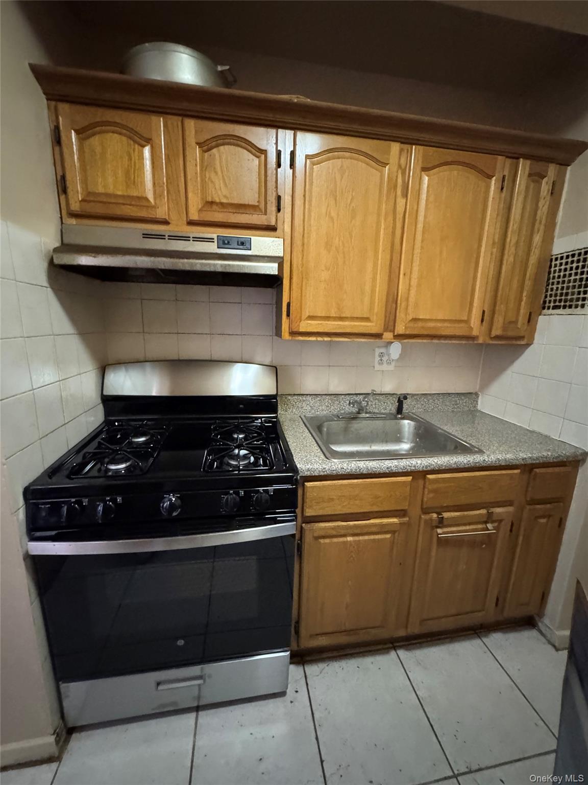 #6 photo, 84-50 169th Street, クイーンズ区 Jamaica , NY 11432