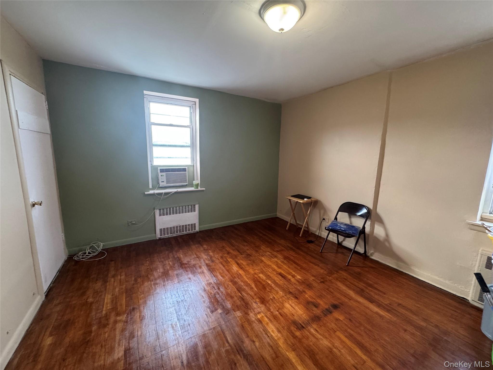 #8 photo, 84-50 169th Street, クイーンズ区 Jamaica , NY 11432