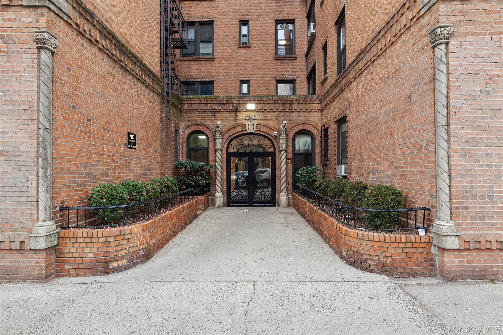 #11 photo, 35-64 89th Street, クイーンズ区 Jackson Heights , NY 11372