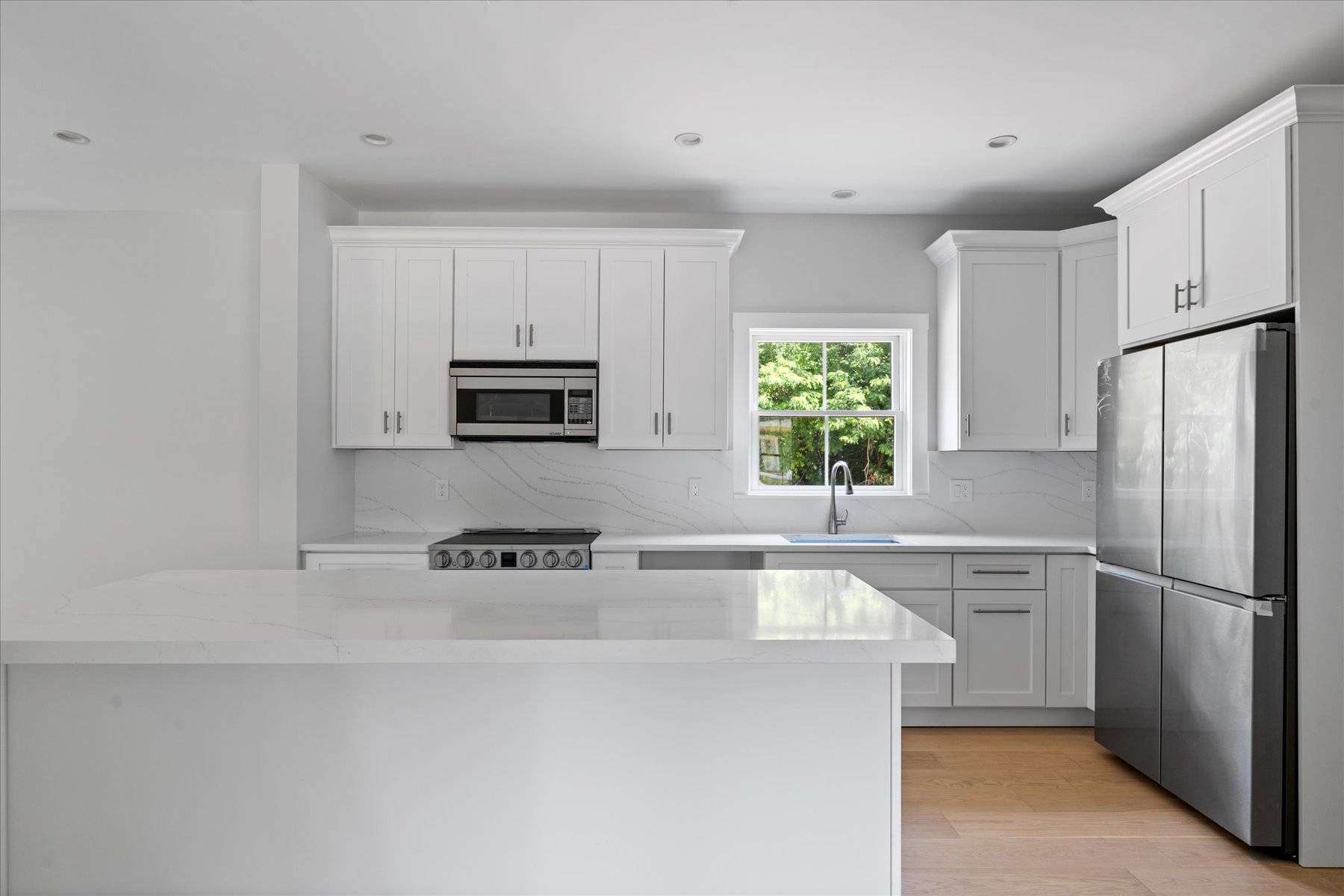 #10 photo, 9 Fanning Avenue, サフォーク郡 Hampton Bays , NY 11946