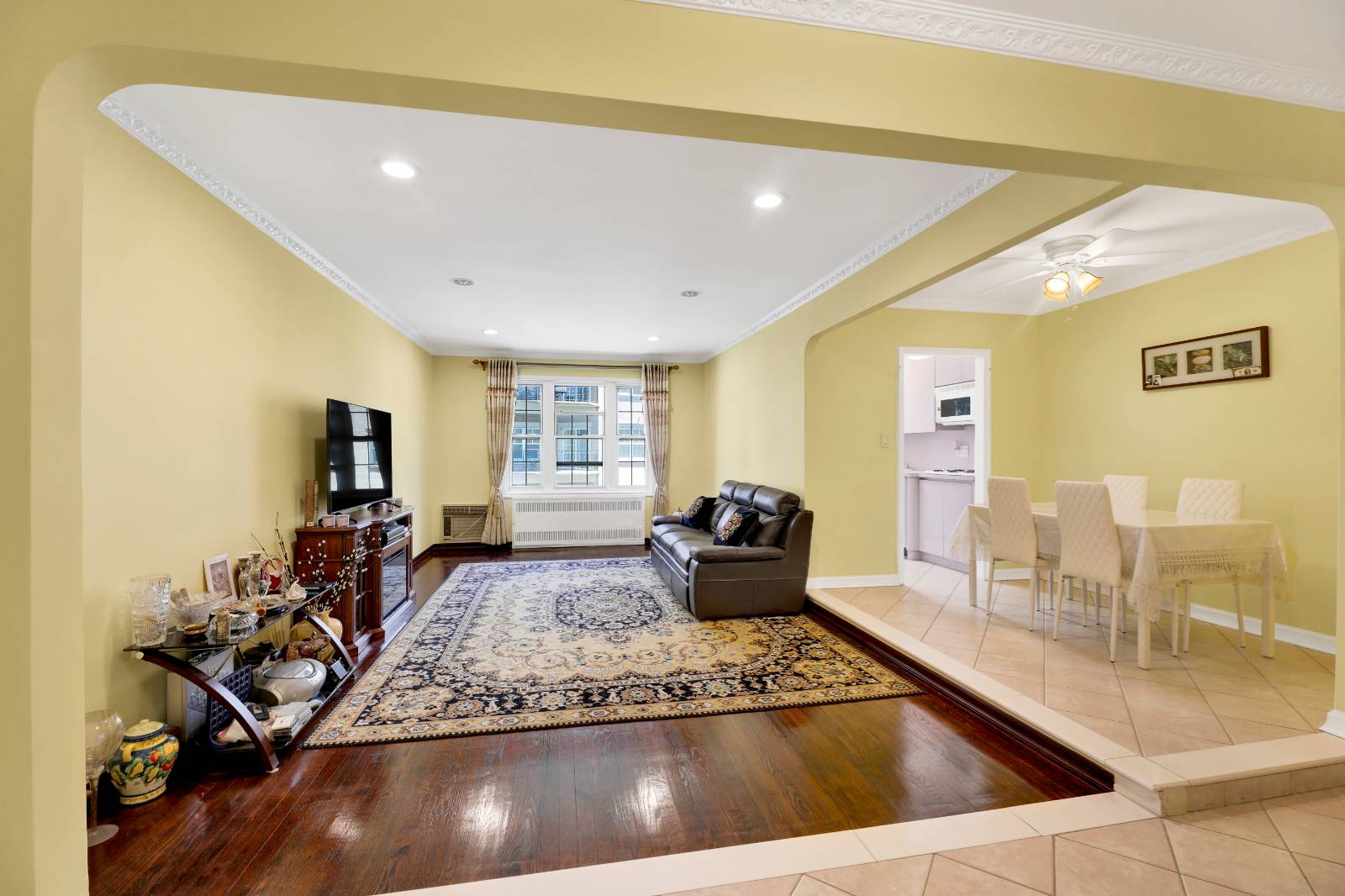 #3 photo, 250 central ave, #e218, Lawrence , NY 11559