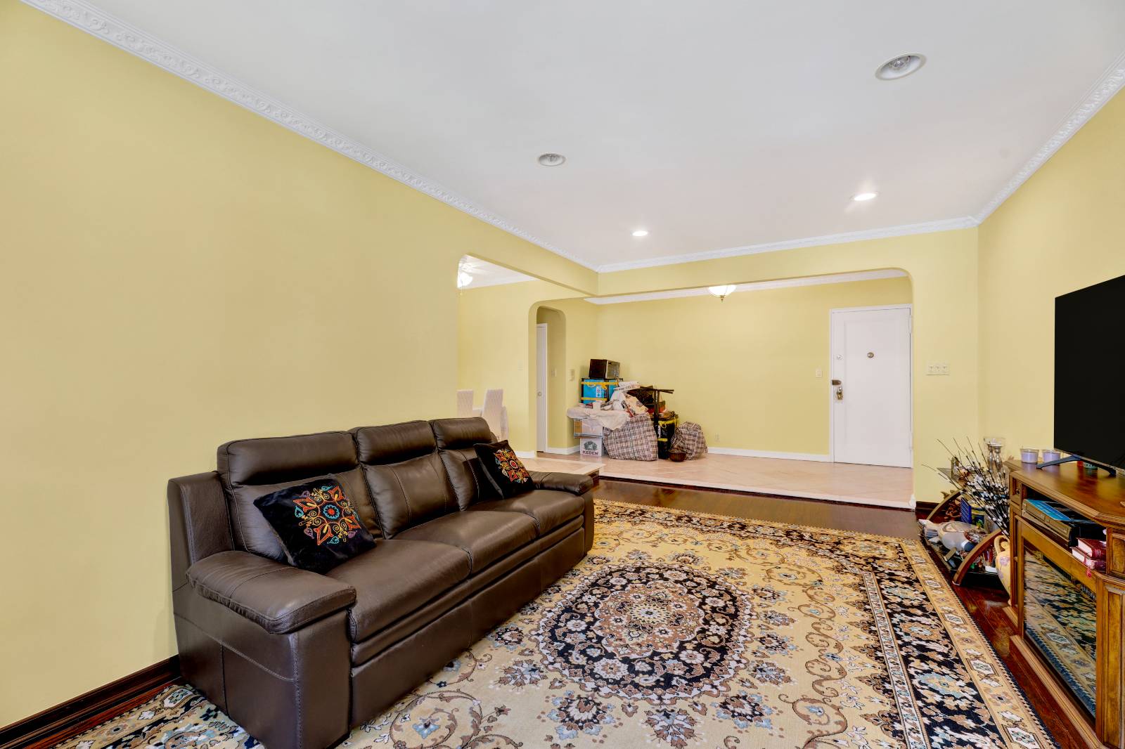 #6 photo, 250 central ave, #e218, Lawrence , NY 11559