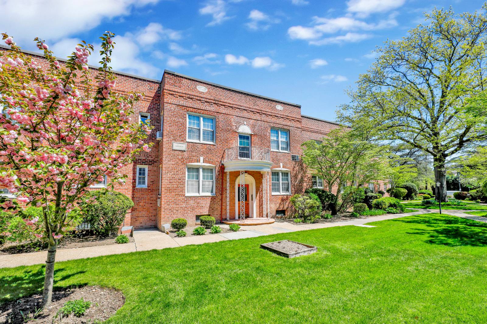 #7 photo, 250 central ave, #e218, Lawrence , NY 11559