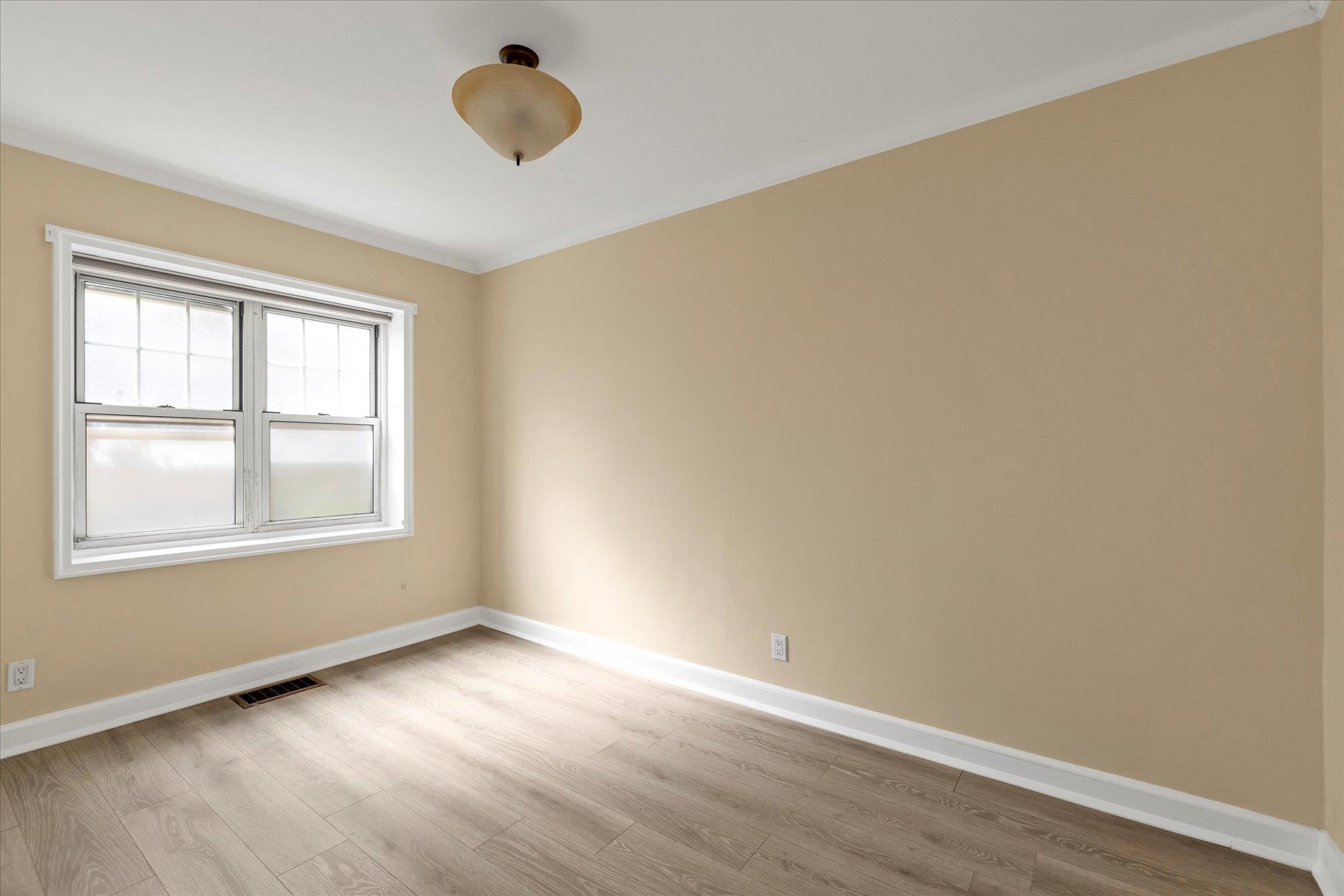 #11 photo, 21 S Village Avenue, ナッソー郡 Rockville Centre , NY 11570