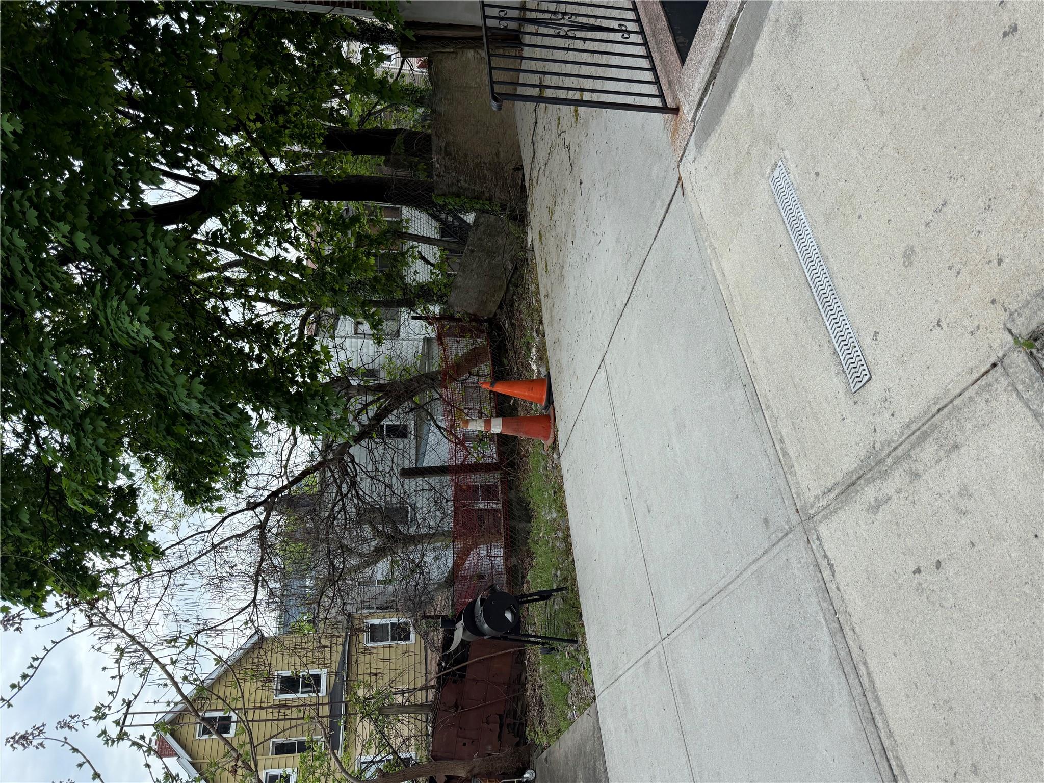 #8 photo, 1620 Taylor Avenue, Bronx , NY 10460