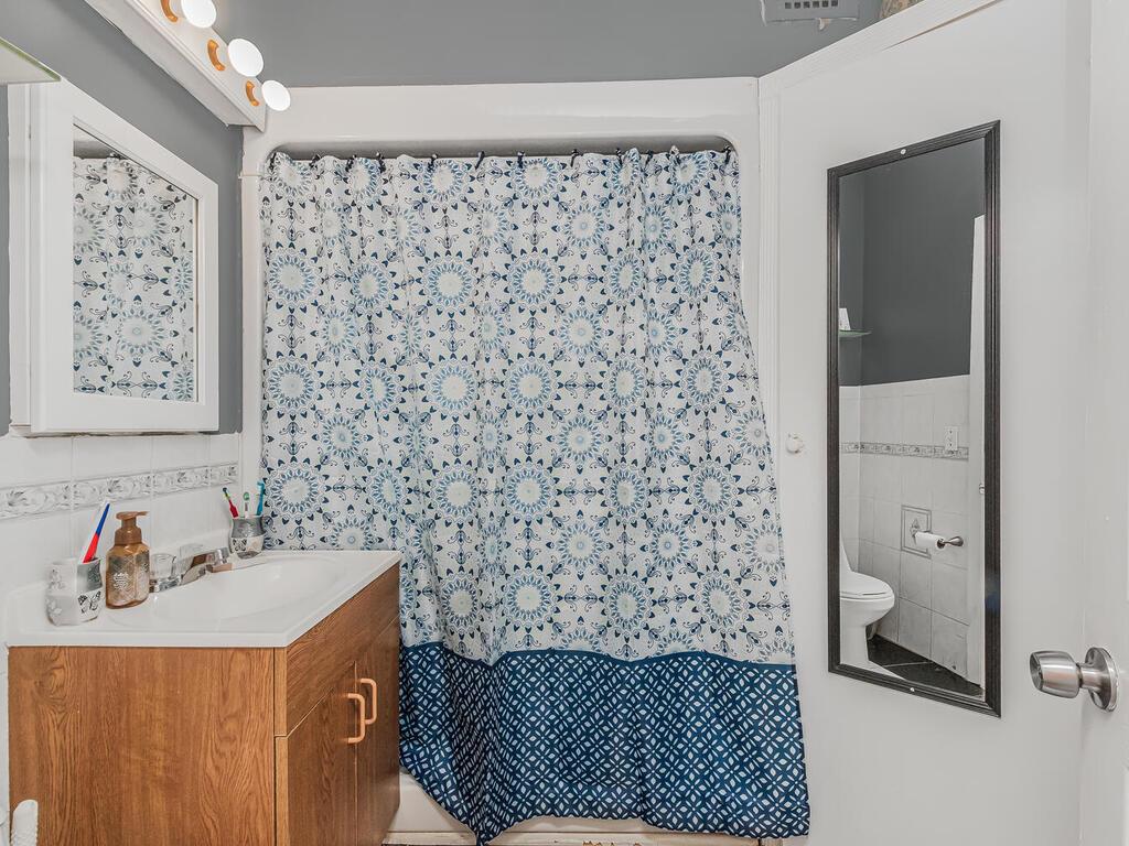 #12 photo, 314 Mclean Avenue, Yonkers , NY 10705