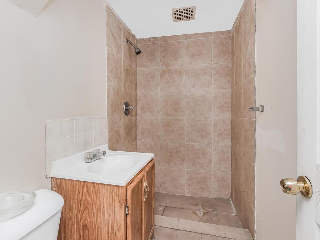 #16 photo, 314 Mclean Avenue, Yonkers , NY 10705