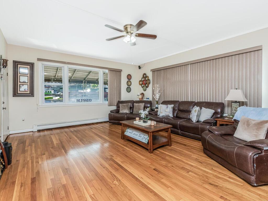 #4 photo, 314 Mclean Avenue, Yonkers , NY 10705