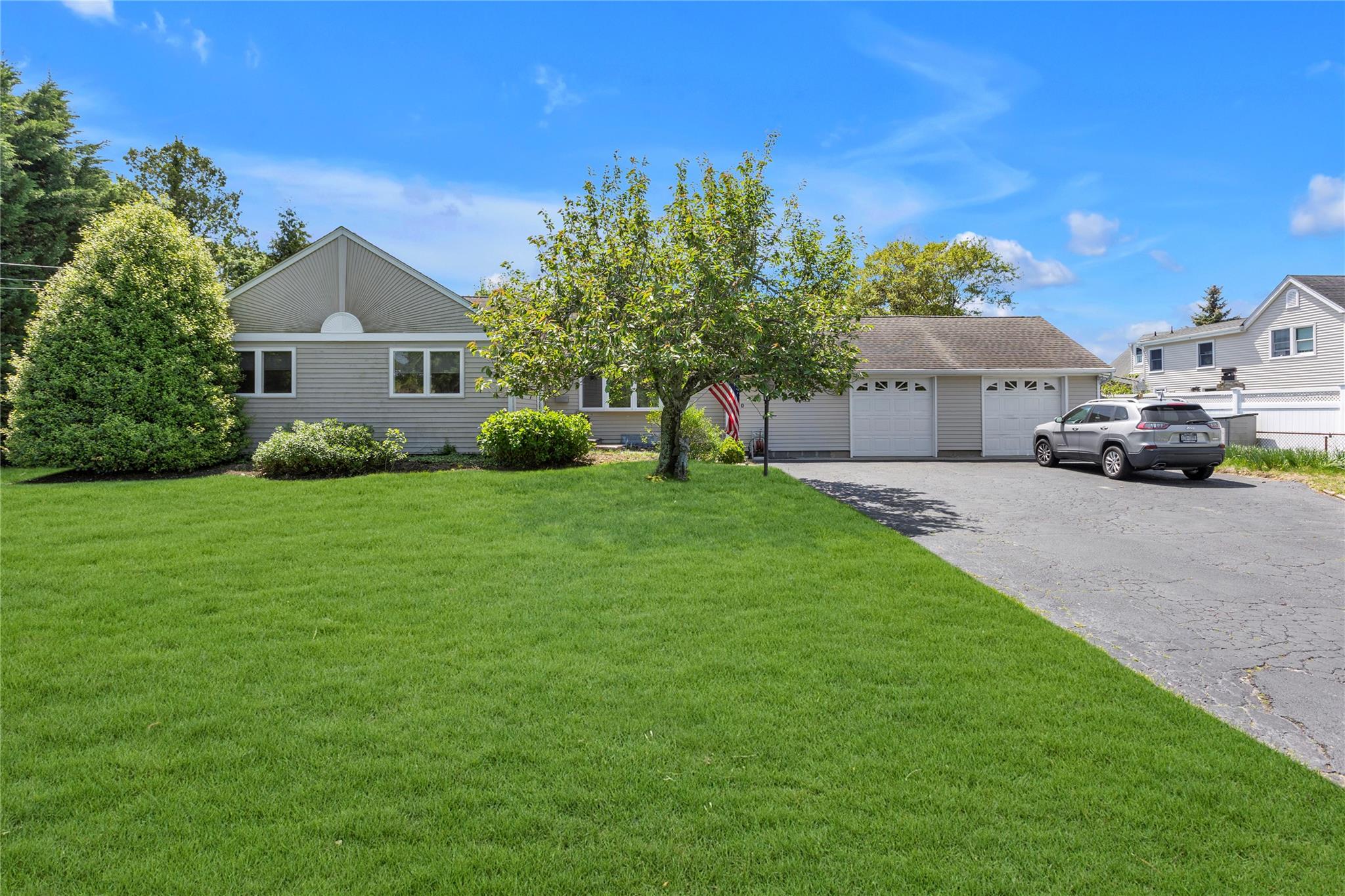 #2 photo, 330 Scudder Avenue, サフォーク郡 Northport , NY 11768