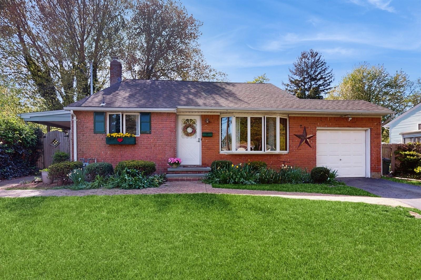 #1 photo, 17 Longley Place, Huntington Station , NY 11746