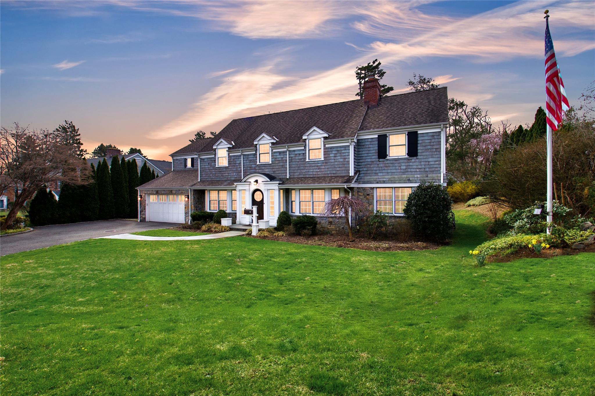 #1 photo, 52 Northwoods Road, Manhasset , NY 11030