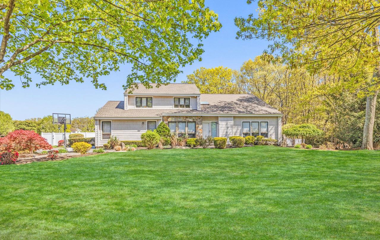 #1 photo, 17 Riesling Court, سوفولك Commack , NY 11725