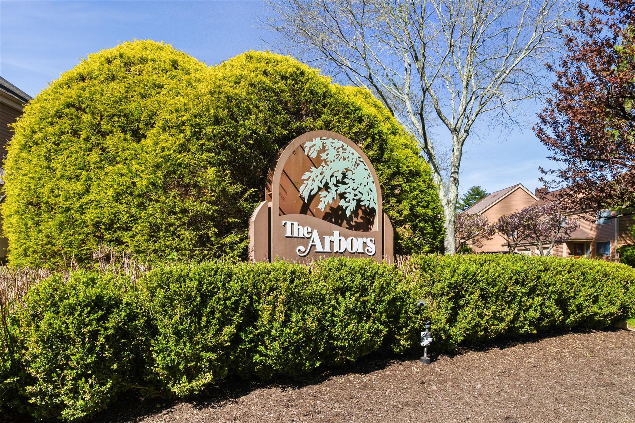 #1 photo, 245 Treetop Crescent, Rye Brook , NY 10573