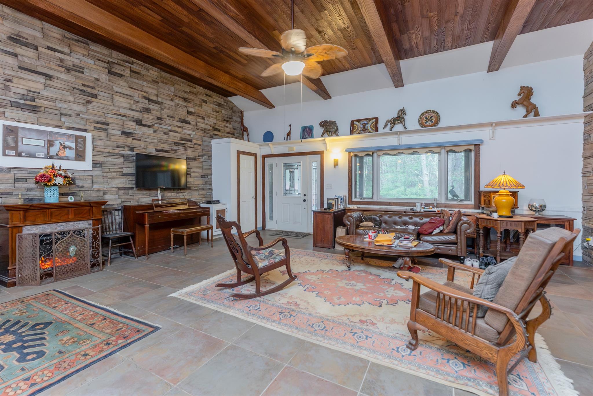 #4 photo, 296 Circle Road, Cragsmoor , NY 12420