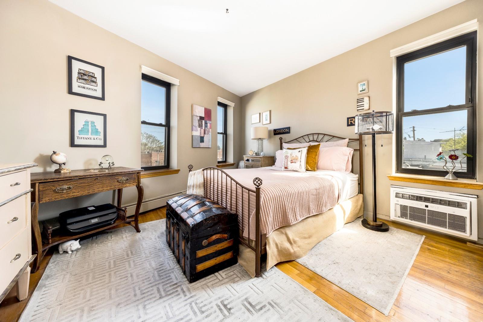 #5 photo, 680 81st Street, ブルックリン区 Brooklyn , NY 11228