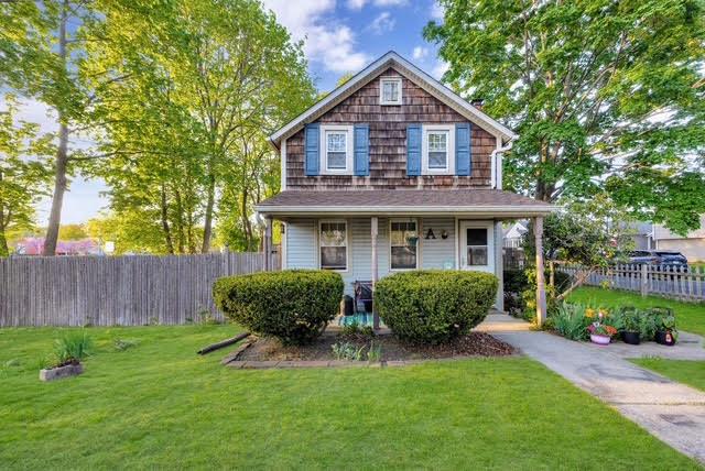 #1 photo, 3 Bennington Street, Melville , NY 11747