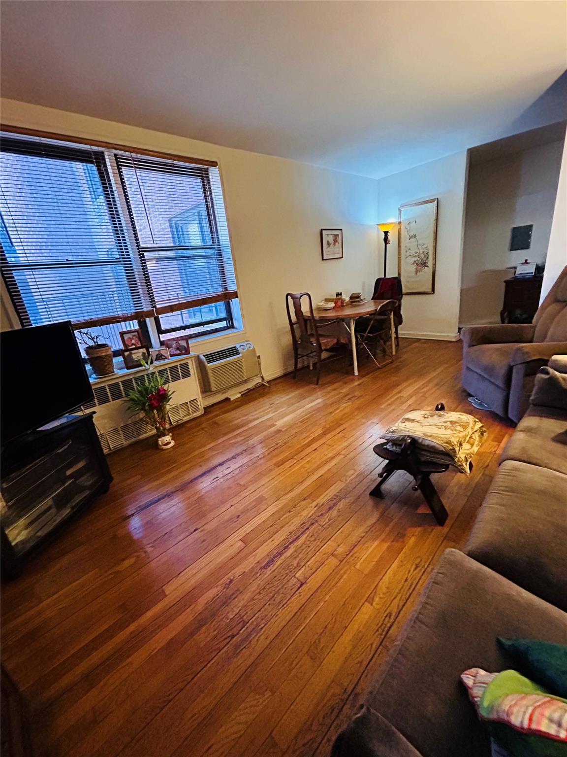 #15 photo, 13705 Franklin Avenue, Flushing , NY 11355