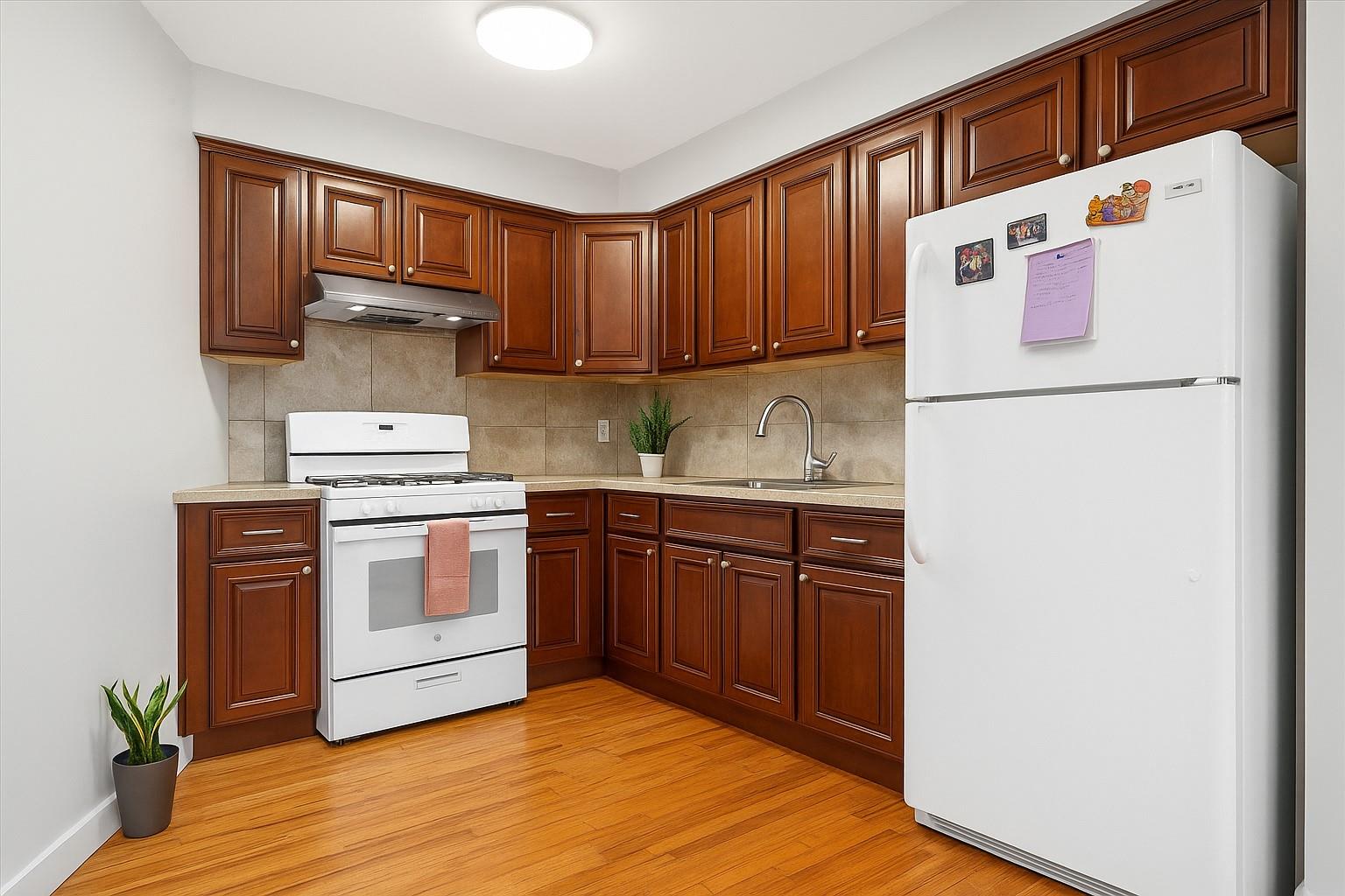 #19 photo, 2567 W 15th Street, ブルックリン区 Brooklyn , NY 11214