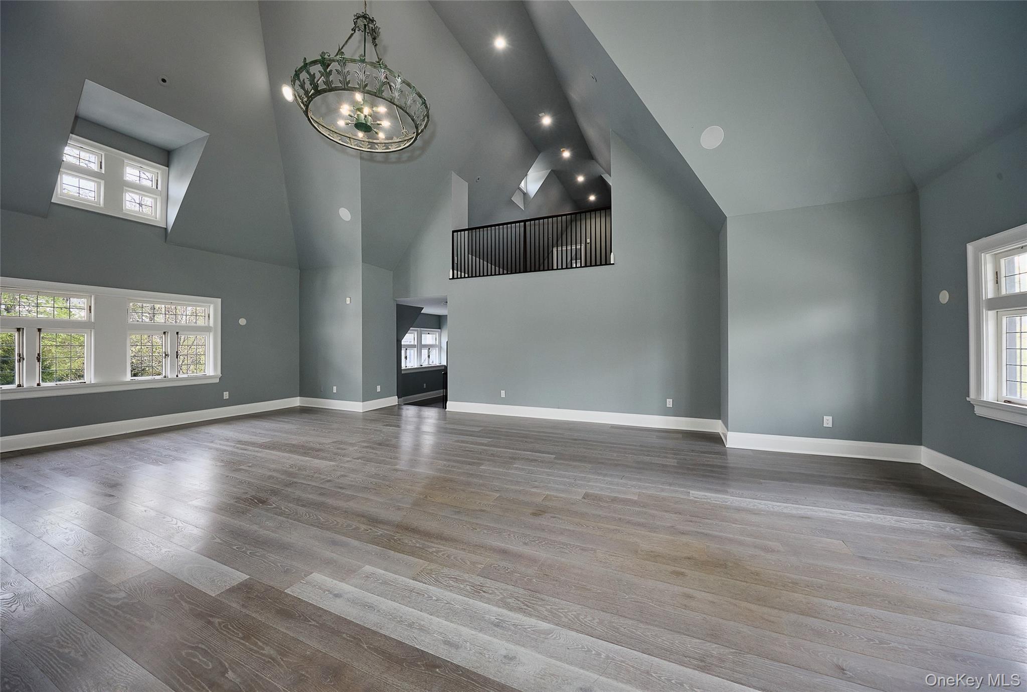 #19 photo, 76 Summit Road, Tuxedo Park , NY 10987