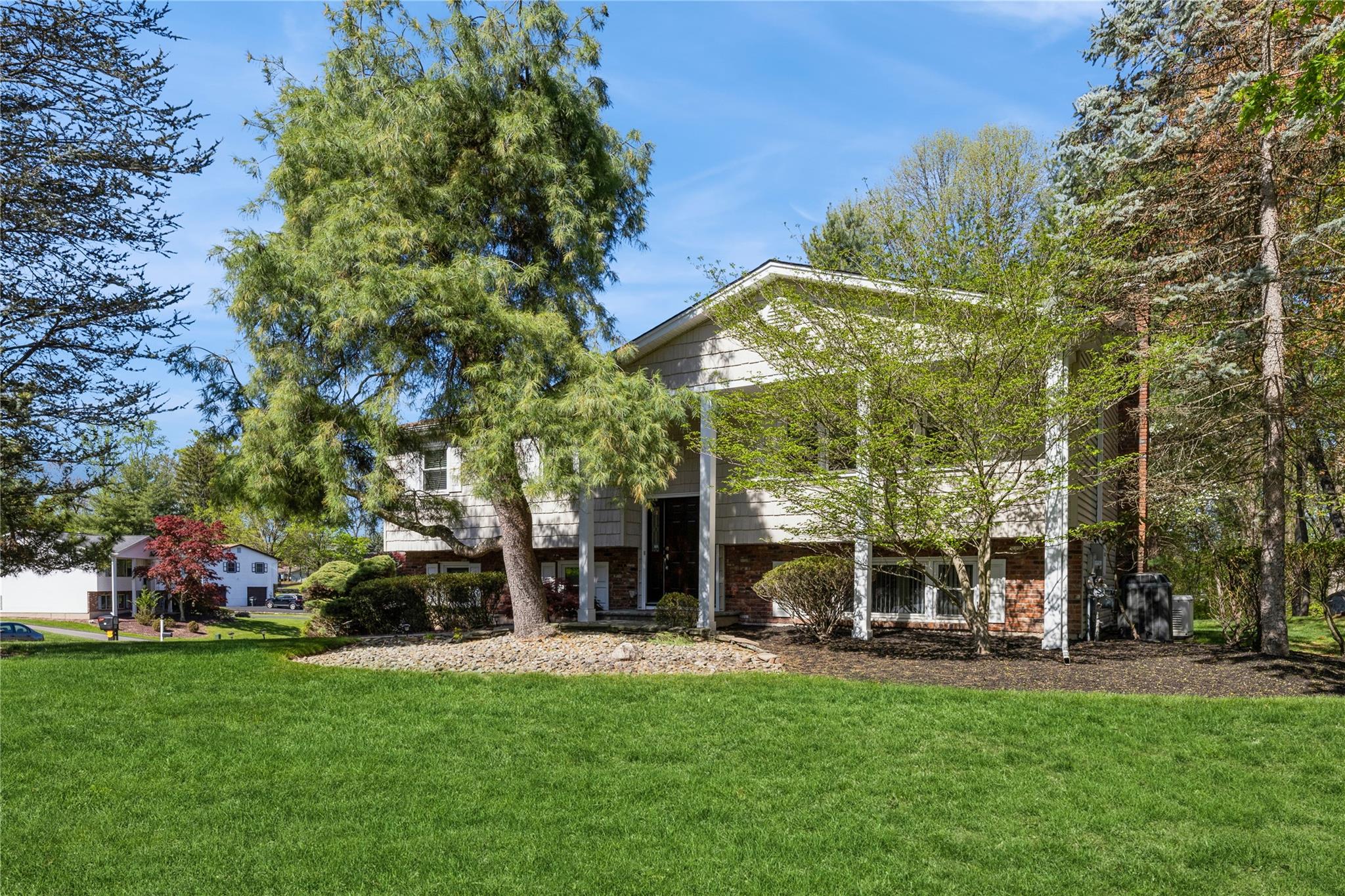 #1 photo, 28 Verona Court, New City , NY 10956