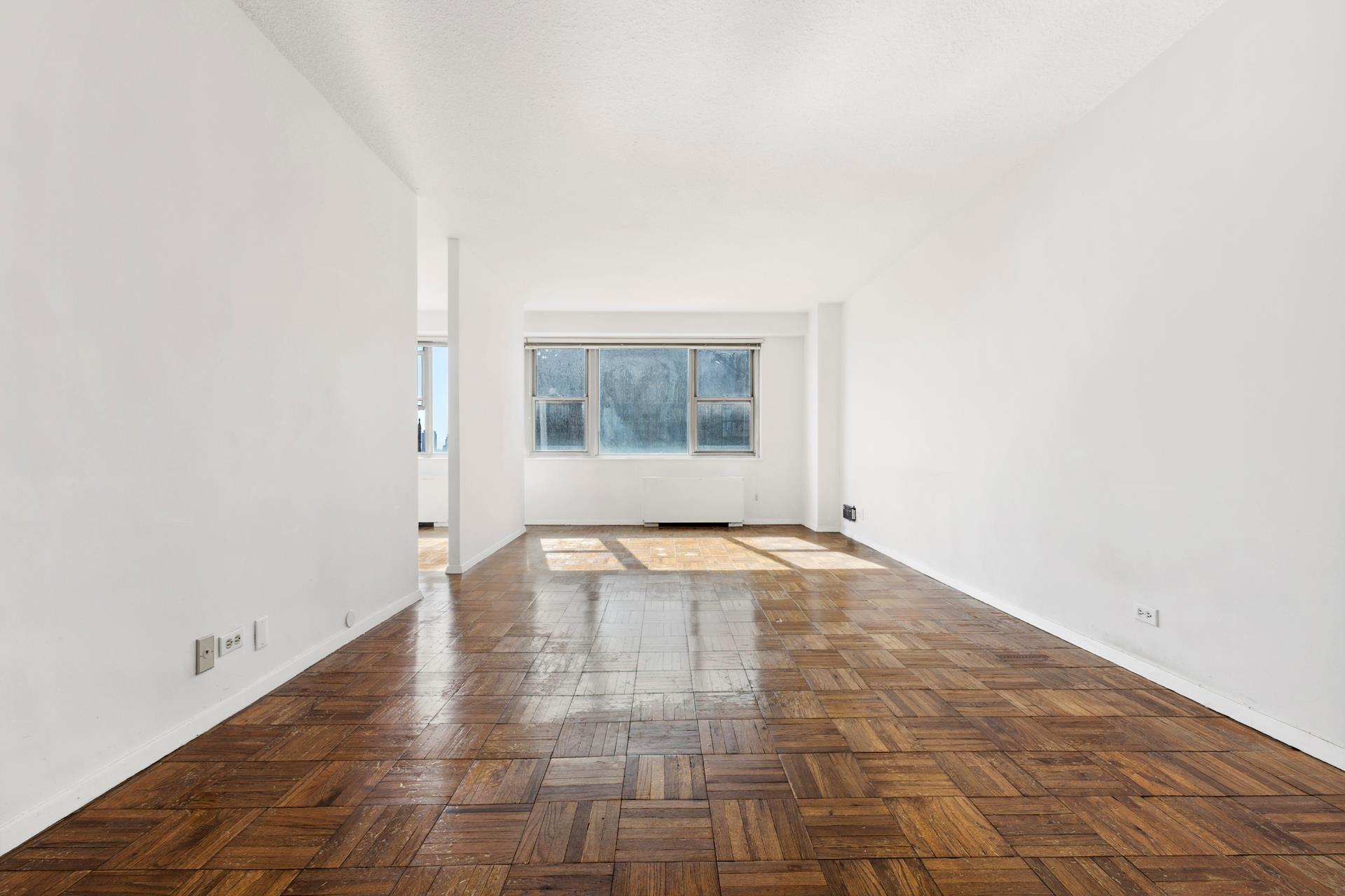 #1 photo, 300 E 40TH Street, Murray Hill , NY 10016