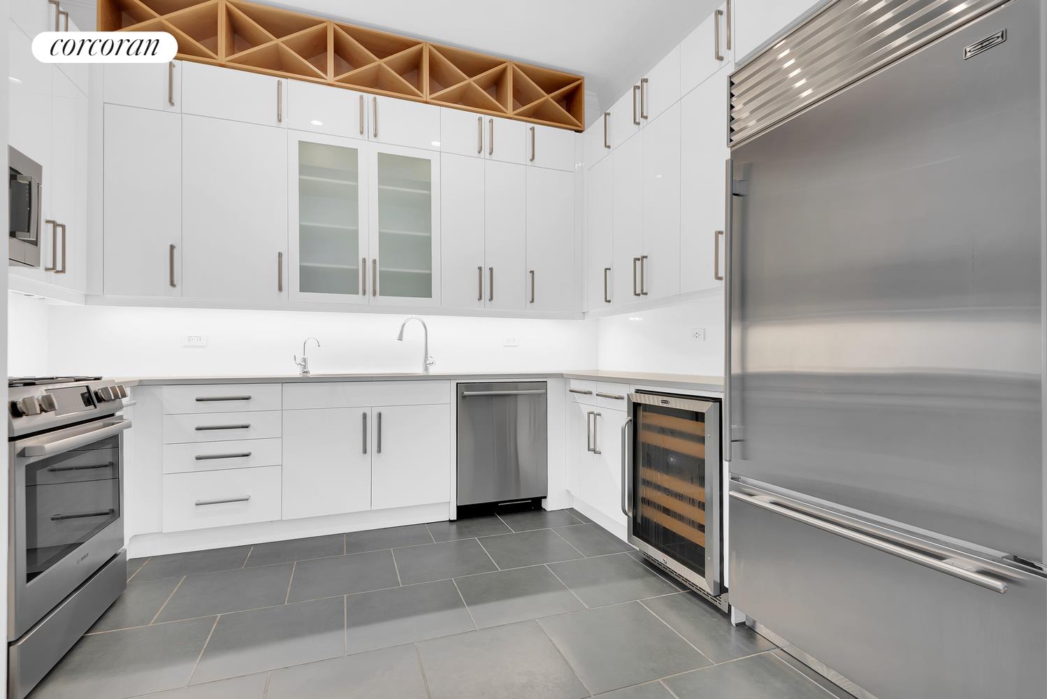 #3 photo, 351 E 51ST Street, マンハッタン Turtle Bay , NY 10022