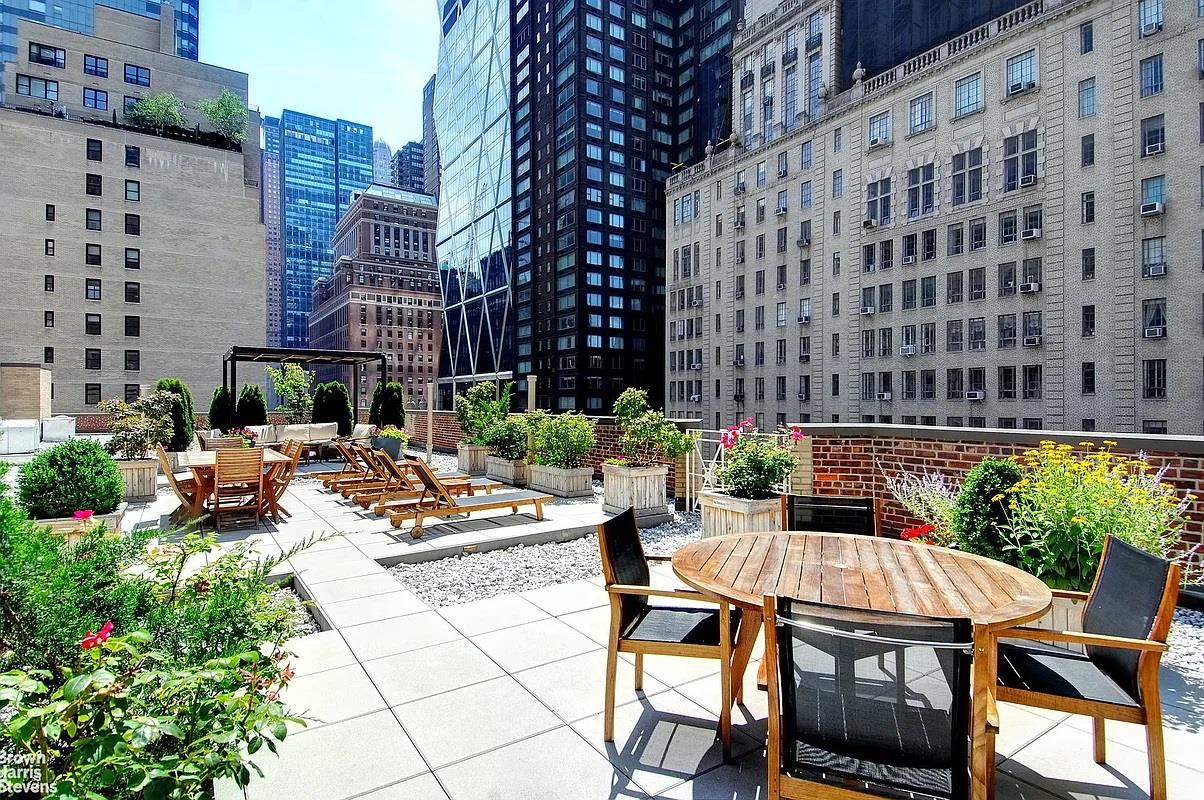 #10 photo, 333 W 57TH Street, マンハッタン Hells Kitchen , NY 10019