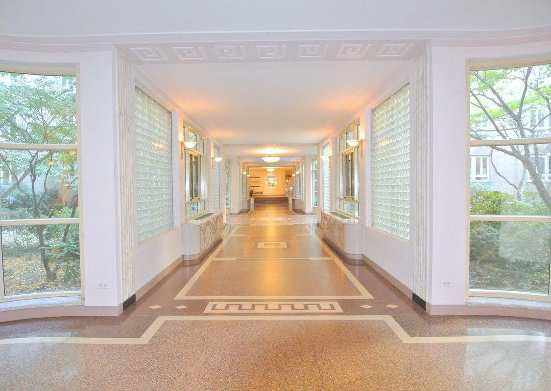 #19 photo, 333 W 57TH Street, マンハッタン Hells Kitchen , NY 10019