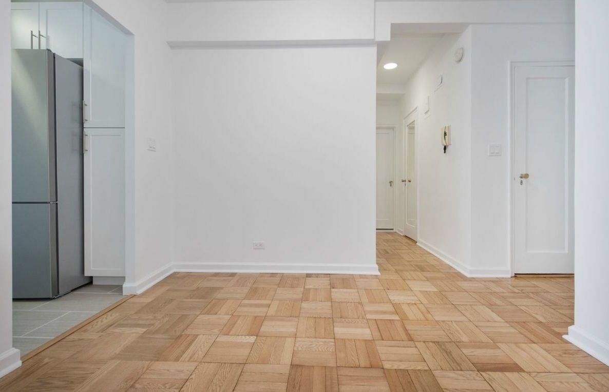 #7 photo, 333 W 57TH Street, マンハッタン Hells Kitchen , NY 10019