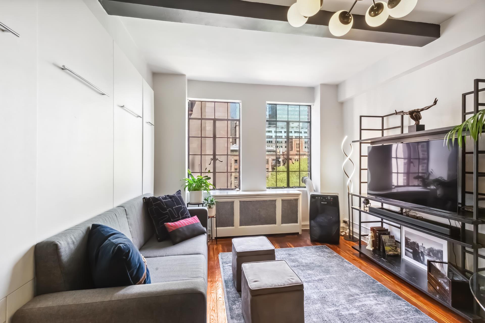 #1 photo, 320 E 42ND Street, Murray Hill , NY 10017