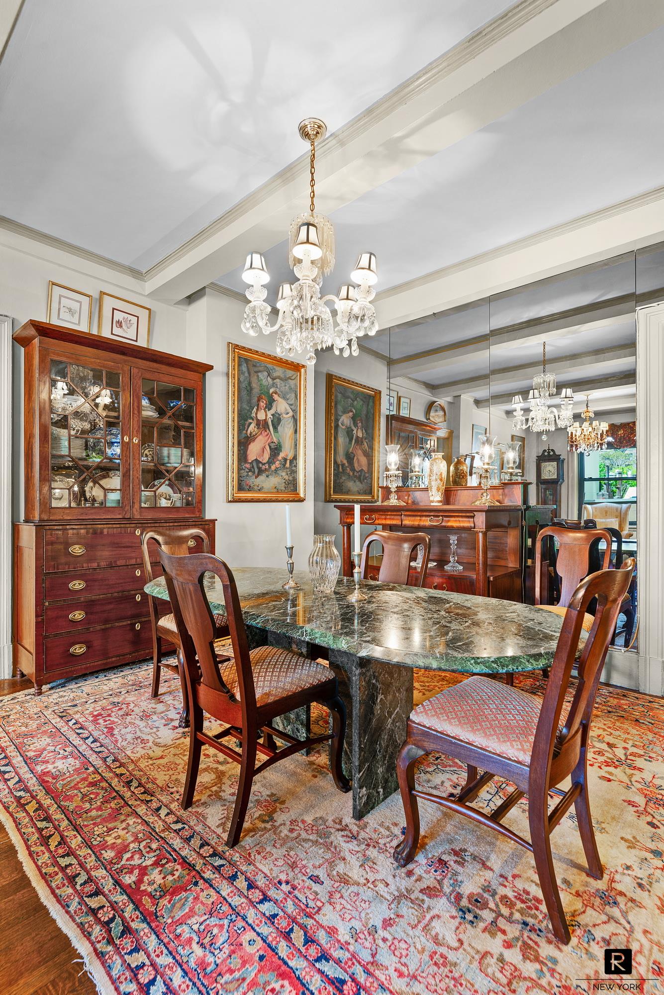 #12 photo, 212 E 48th Street, マンハッタン Turtle Bay , NY 10017