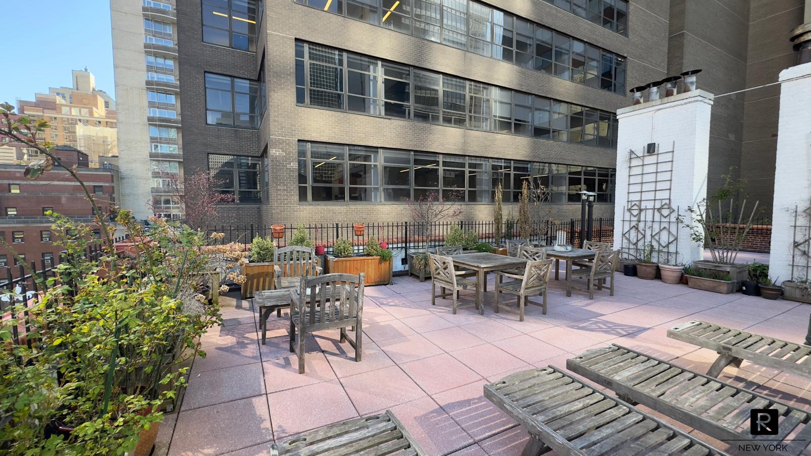 #15 photo, 212 E 48th Street, マンハッタン Turtle Bay , NY 10017