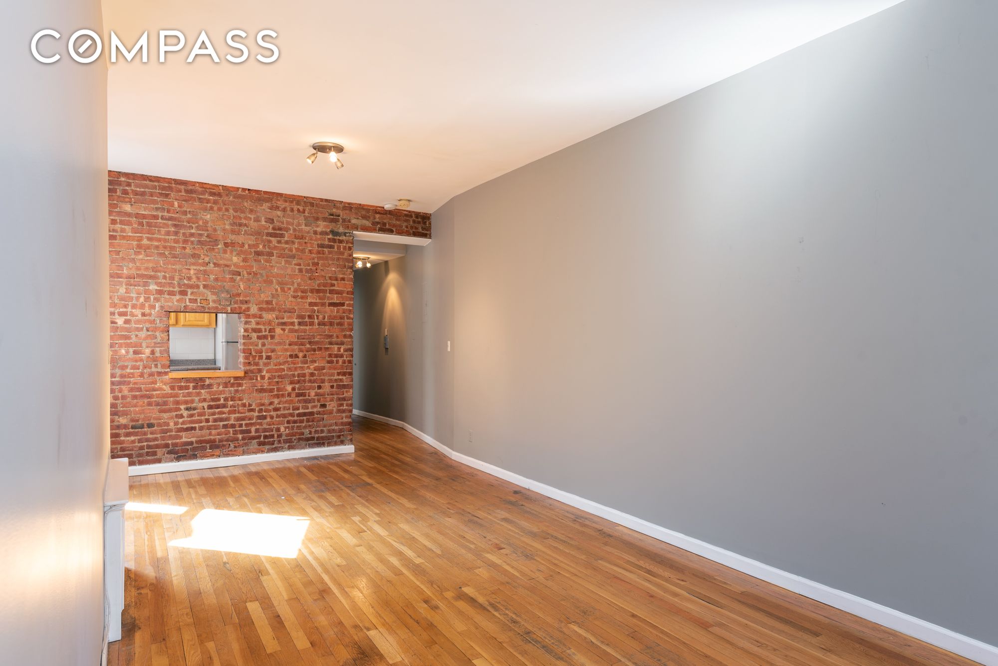 #1 photo, 710 Amsterdam Avenue, Upper West Side , NY 10025