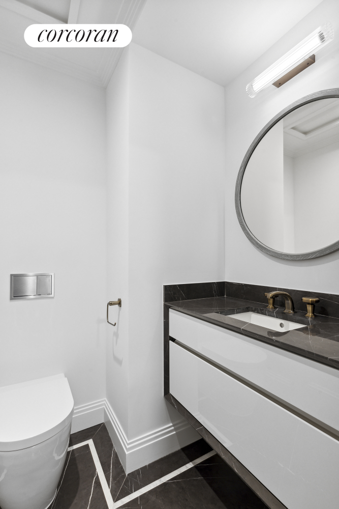 #8 photo, New York City, Midtown East , NY 10022