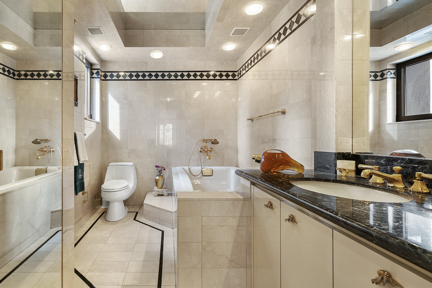 #11 photo, 200 CENTRAL Park S, マンハッタン Central Park South , NY 10019