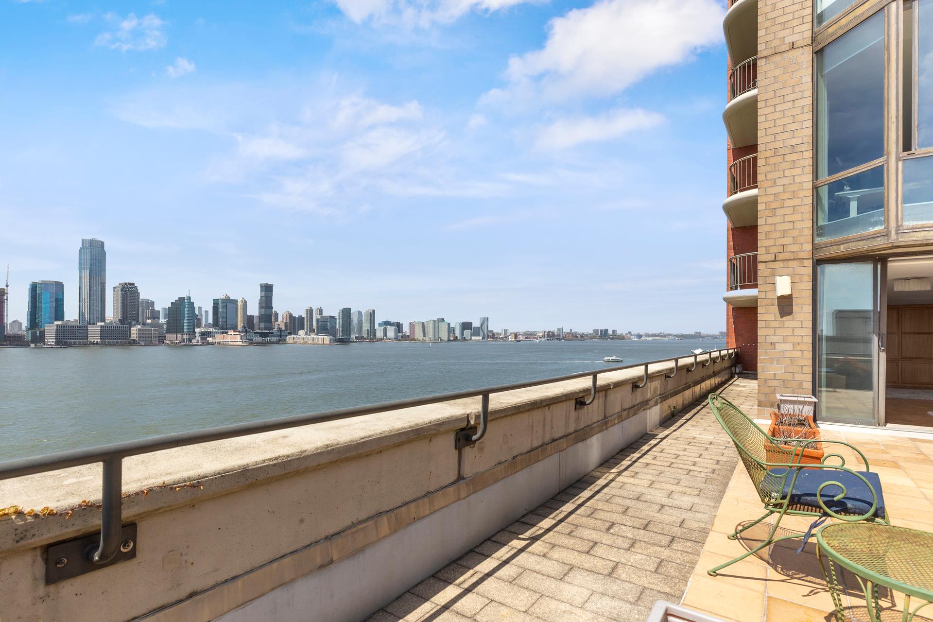 #10 photo, 380 RECTOR Place, マンハッタン Battery Park City , NY 10280