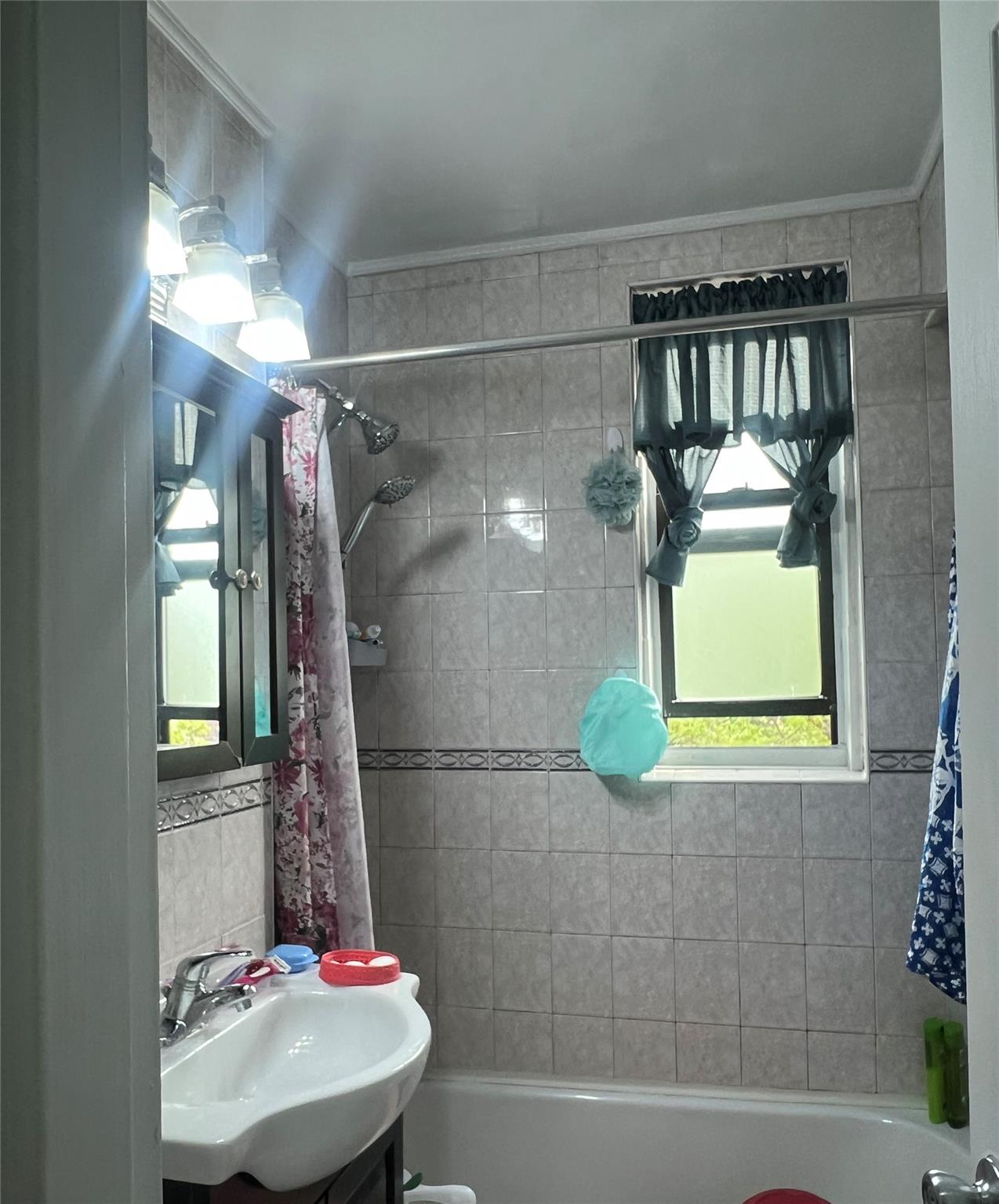 #18 photo, 84-23 Manton Street, クイーンズ区 Briarwood , NY 11435