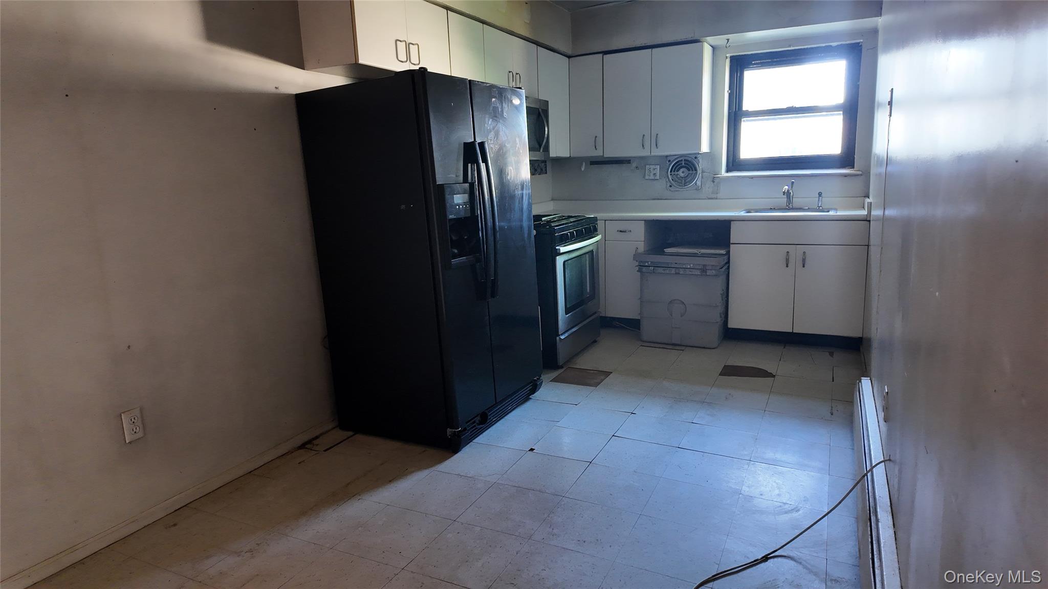 #11 photo, 80 Sneden Place, Spring Valley , NY 10977