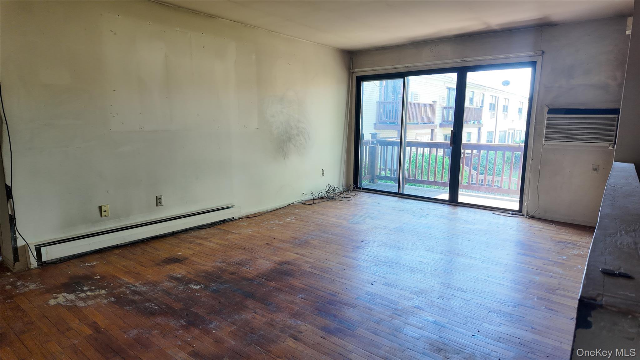 #6 photo, 80 Sneden Place, Spring Valley , NY 10977