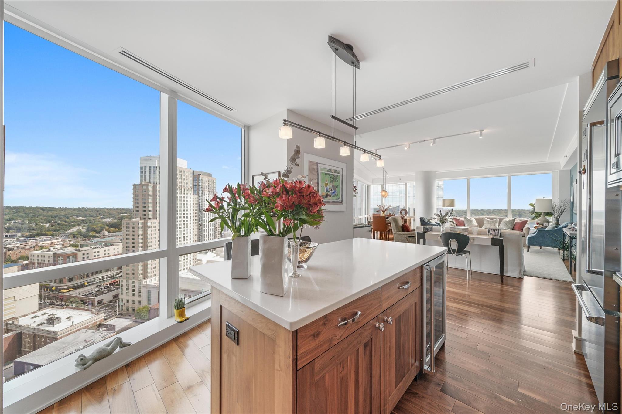 #16 photo, 5 Renaissance Square, White Plains , NY 10601