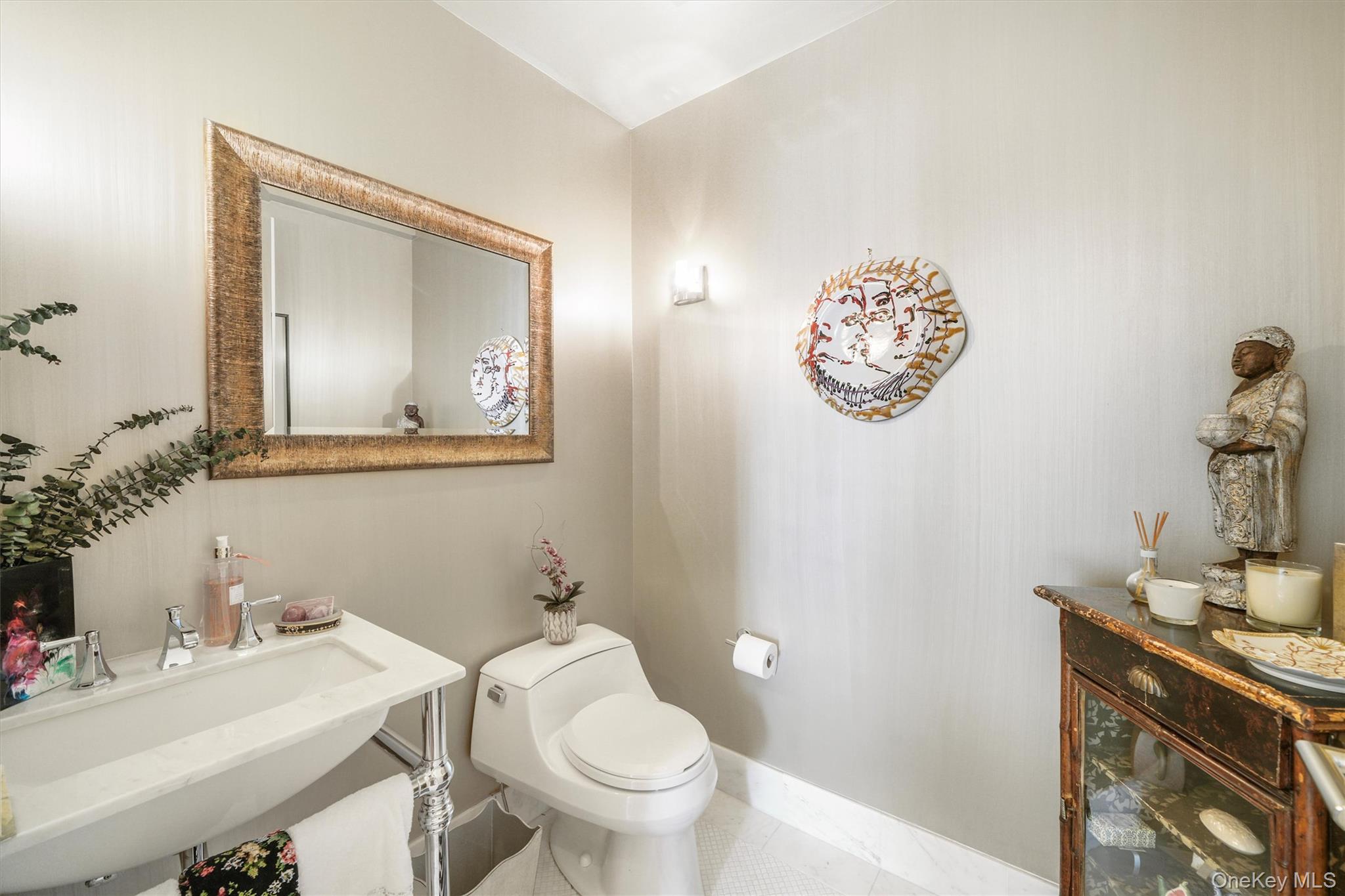 #19 photo, 5 Renaissance Square, White Plains , NY 10601