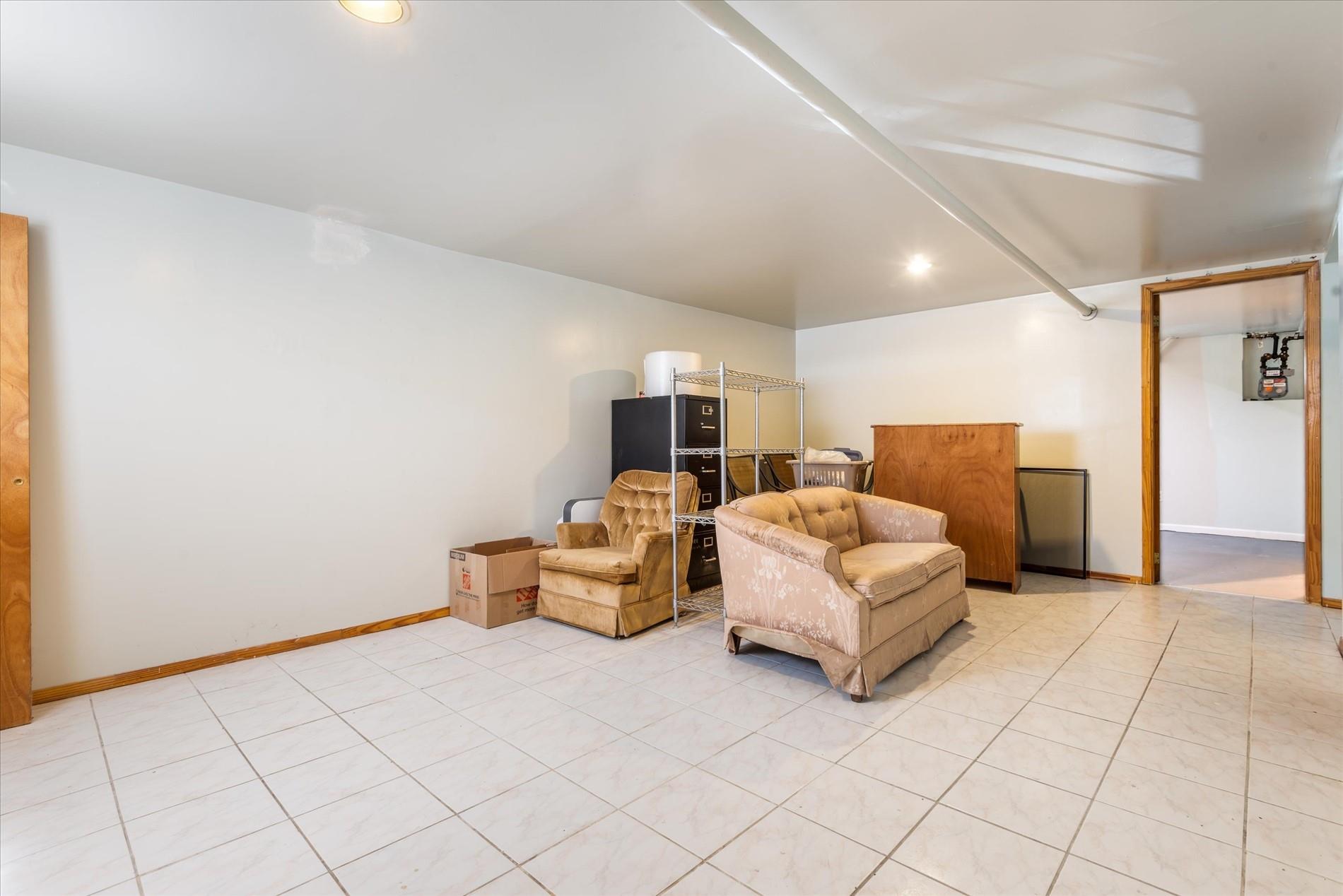 #18 photo, 150-20 77th Avenue, Kew Garden Hills , NY 11367