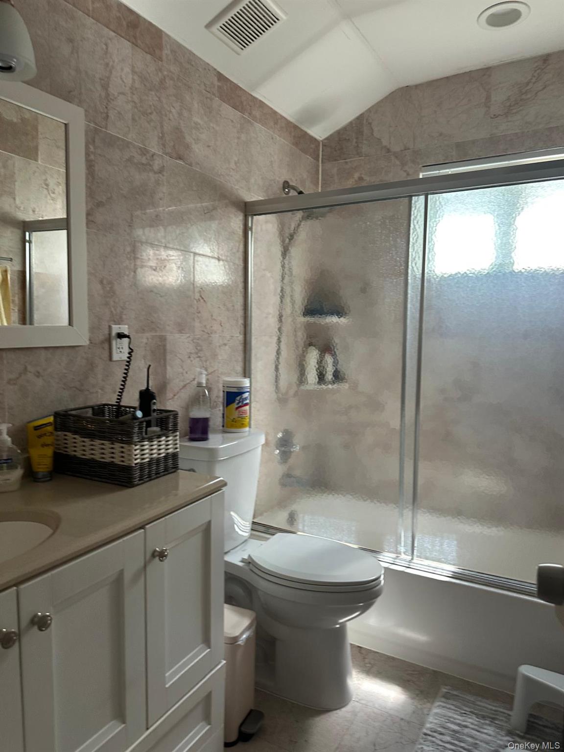 #4 photo, 28 Glenda Drive, サフォーク郡 Deer Park , NY 11729