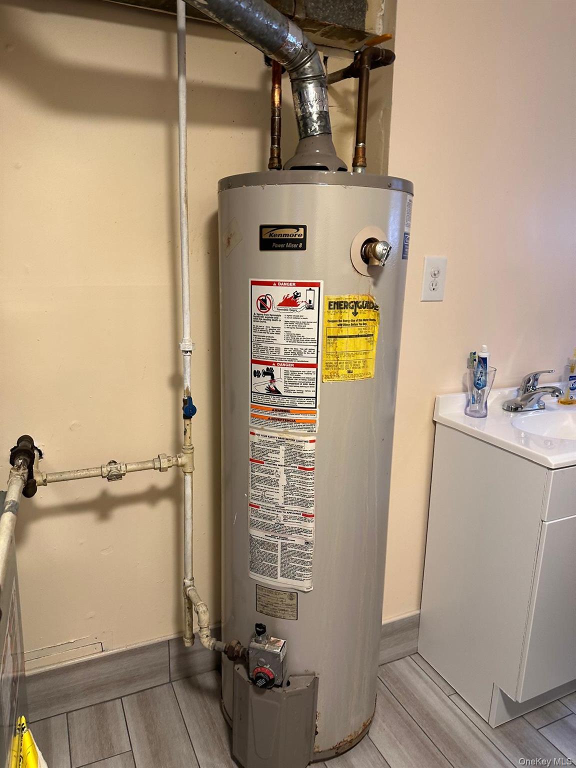 #6 photo, 28 Glenda Drive, サフォーク郡 Deer Park , NY 11729