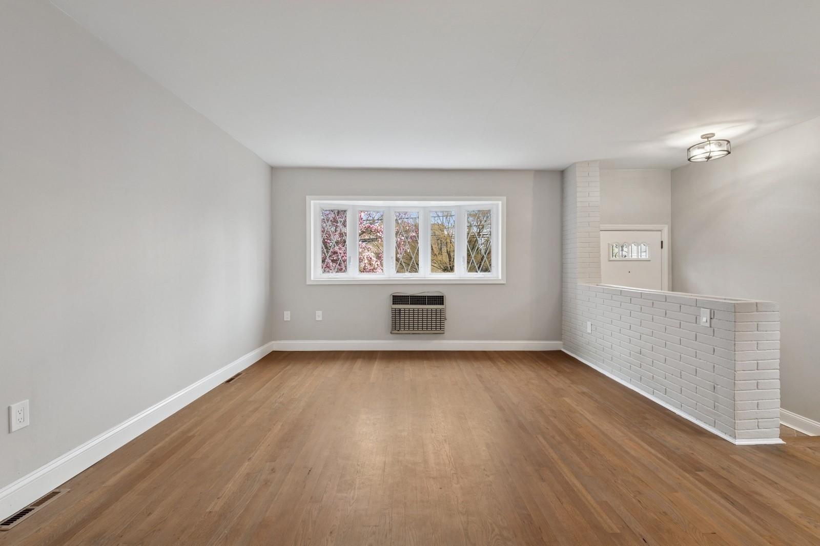 #5 photo, 2665 Harding Ave, ব্রঙ্কস Bronx , NY 10465