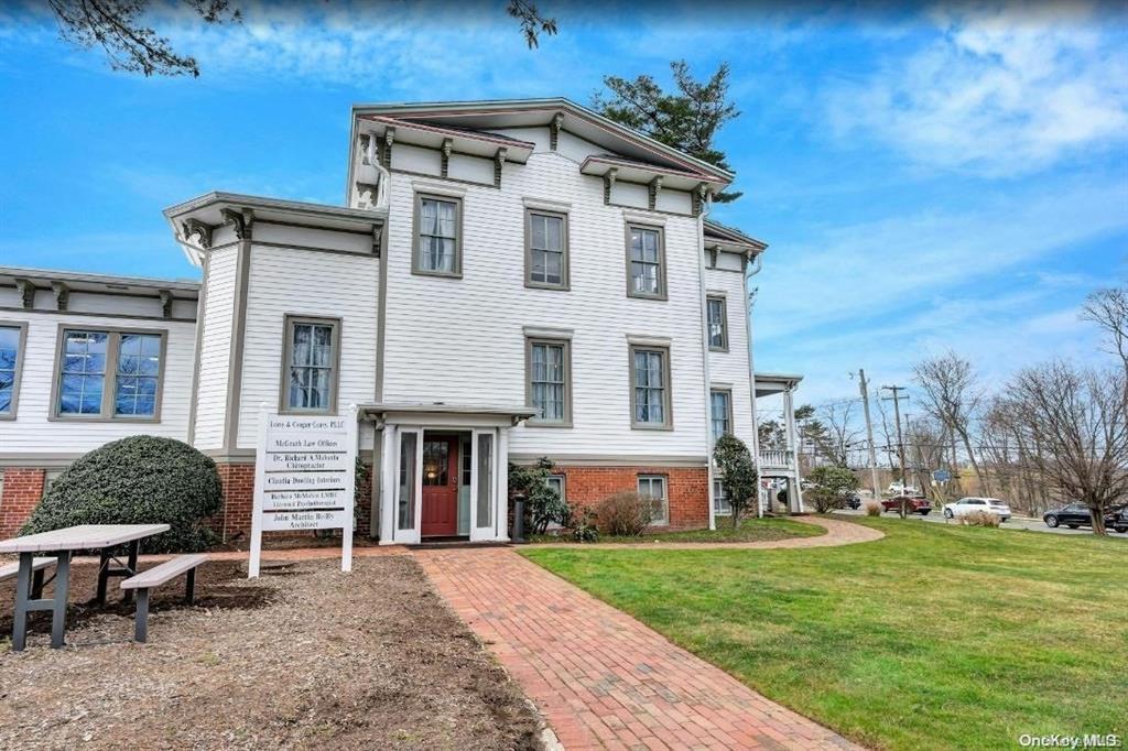 #2 photo, 70 Main Street, サフォーク郡 Huntington , NY 11743